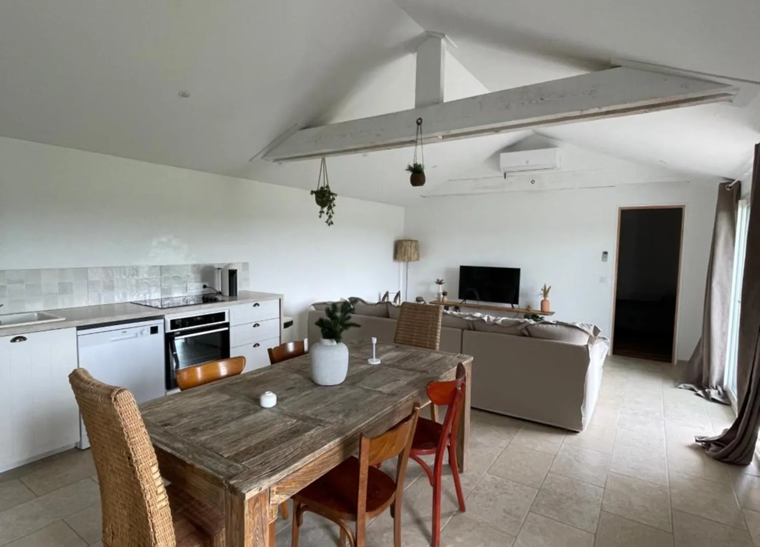 Saint-Maurice-l'Exil Longere Cosy 아파트